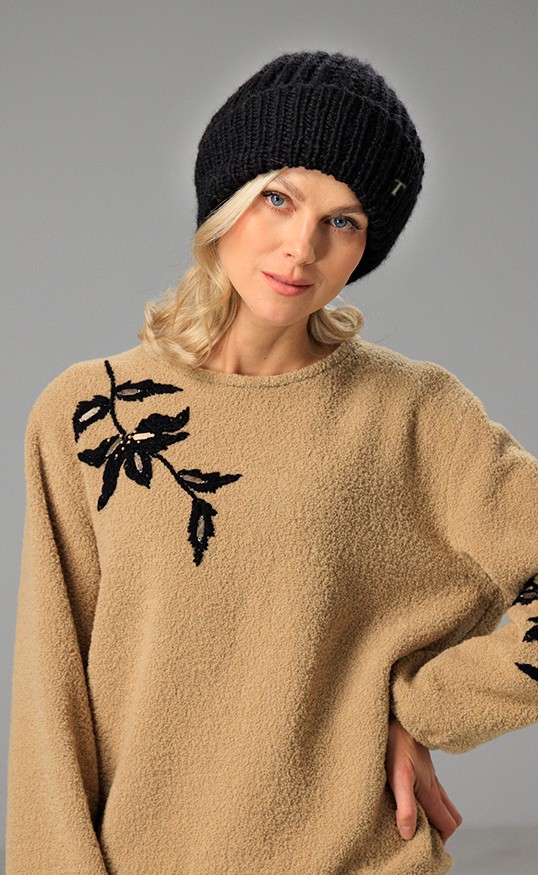 HAND-KNITTED WOOL HAT KÄRT