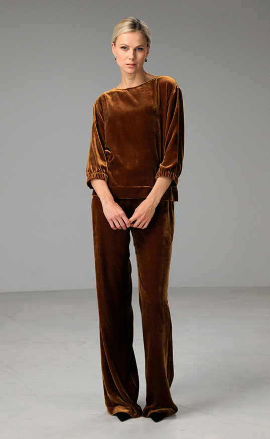 SILK VELVET PANTS IIRIS HONEY GOLD - Image 2